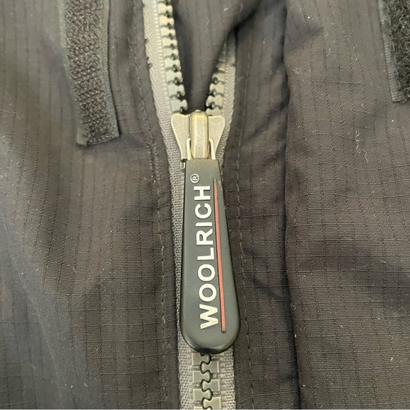 Woolrich Black Hooded Bomber Jacket - Picture 8 of 12